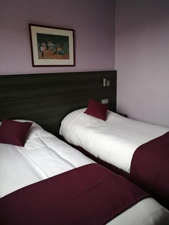 Lys Hotel Halluin Eksteriør billede
