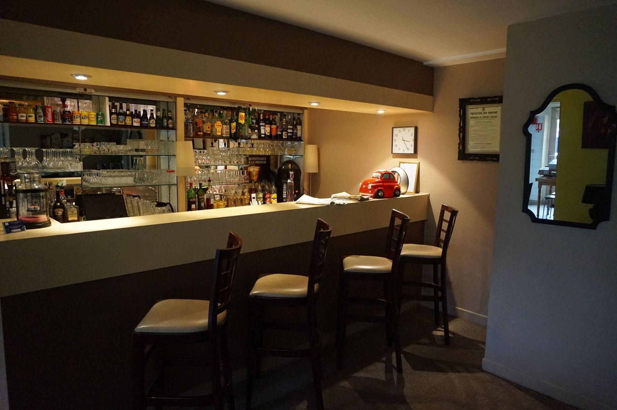 Lys Hotel Halluin Eksteriør billede